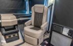 Thumbnail Photo 5 for 2021 Fleetwood Bounder 35P