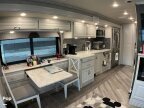 Thumbnail Photo 5 for 2021 Fleetwood Bounder 35P