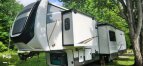 Thumbnail Photo 2 for 2021 Forest River Cedar Creek