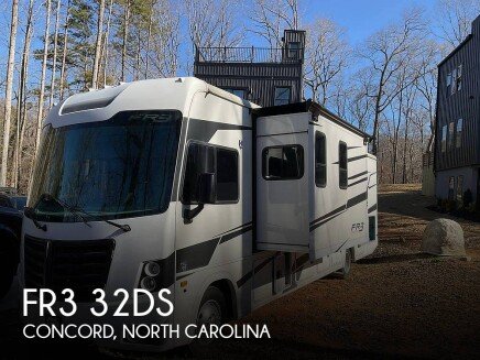 Photo 1 for 2021 Forest River FR3 32DS