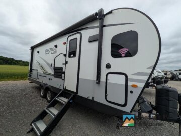 2021 Forest River Flagstaff 25FKS