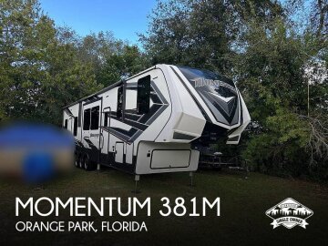 2021 Grand Design Momentum