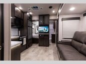 2021 Grand Design Momentum