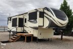 Thumbnail Photo 2 for 2021 Grand Design Solitude 380FL
