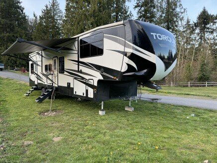 Photo 1 for 2021 Heartland Torque 373 for Sale by Owner