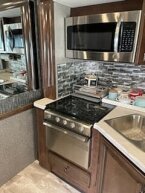 Thumbnail Photo 6 for 2021 Holiday Rambler Admiral 28A