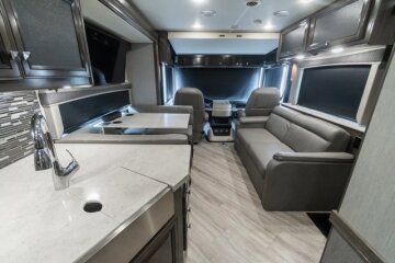 2021 Holiday Rambler Invicta