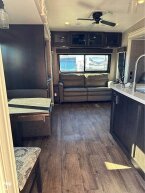 Thumbnail Photo 3 for 2021 JAYCO Eagle