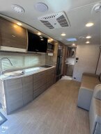 Thumbnail Photo 4 for 2021 JAYCO Melbourne