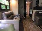 Thumbnail Photo 5 for 2021 JAYCO Redhawk 31F