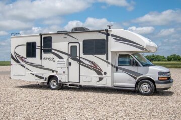 2021 JAYCO Redhawk