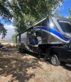 Thumbnail Photo 1 for 2021 JAYCO Seismic