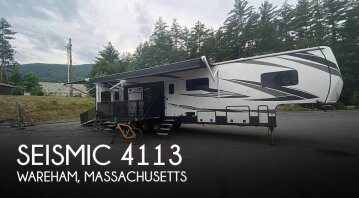 2021 JAYCO Seismic