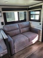 Thumbnail Photo 4 for 2021 JAYCO White Hawk