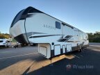 Thumbnail Photo 3 for 2021 Keystone Alpine 3910RK