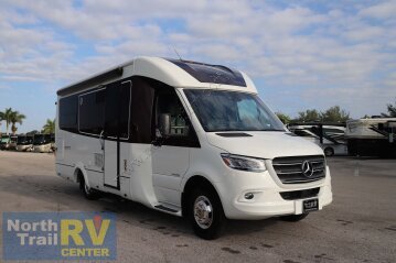 2021 Leisure Travel Vans Unity