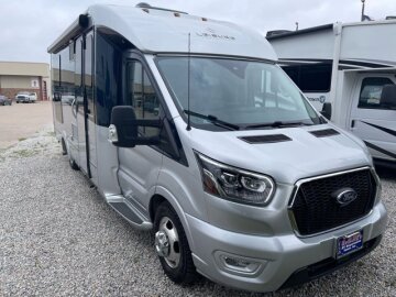 2021 Leisure Travel Vans Wonder