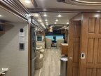 Thumbnail Photo 6 for 2021 Newmar London Aire
