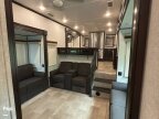 Thumbnail Photo 3 for 2021 Palomino Columbus