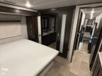 Thumbnail Photo 6 for 2021 Palomino Columbus