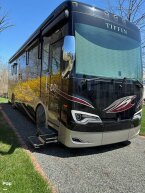 Thumbnail Photo 2 for 2021 Tiffin Allegro Bus