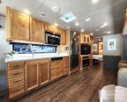 Thumbnail Photo 5 for 2021 Tiffin Allegro Red 38LL
