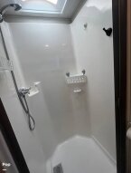 Thumbnail Photo 5 for 2021 Tiffin Wayfarer 25 RW