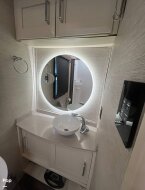 Thumbnail Photo 6 for 2021 Tiffin Wayfarer 25 RW