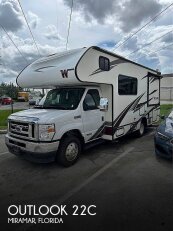 2021 Winnebago Outlook 22C