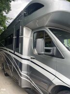 Thumbnail Photo 5 for 2021 Winnebago View 24D