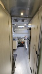 Thumbnail Photo 6 for 2022 Airstream Flying Cloud for Sale by Owner