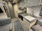 Thumbnail Photo 5 for 2022 Airstream Flying Cloud