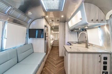 2022 Airstream International
