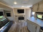 Thumbnail Photo 3 for 2022 Coachmen Catalina 293QBCK