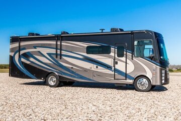 2022 Coachmen Encore 325SS