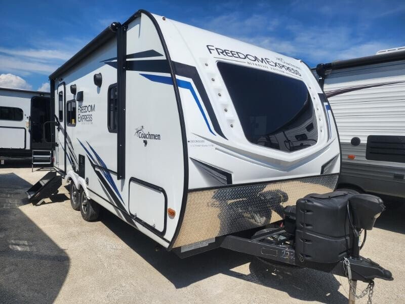 2022 Coachmen Freedom Express 192RBS