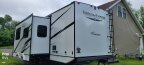 Thumbnail Photo 2 for 2022 Coachmen Freedom Express 287BHDS