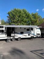 Thumbnail Photo 1 for 2022 Coachmen Freedom Express 287BHDS