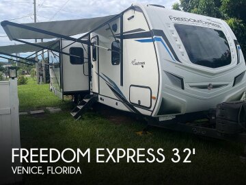 2022 Coachmen Freedom Express 320BHDSLE