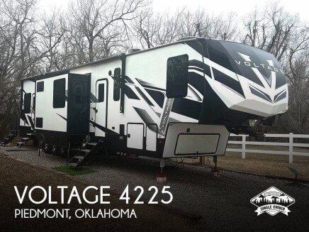 Photo 1 for 2022 Dutchmen Voltage