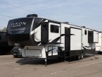 Thumbnail Photo 4 for 2022 Dutchmen Yukon