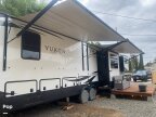 Thumbnail Photo 5 for 2022 Dutchmen Yukon