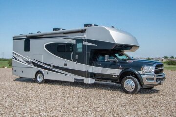2022 Dynamax Isata