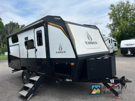 Photo 1 for 2022 Ember Overland