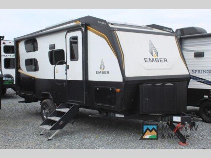 Photo 1 for 2022 Ember Overland
