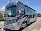 Thumbnail Photo 3 for 2022 Fleetwood Discovery 38W