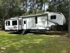 Thumbnail Photo 4 for 2022 Forest River Sabre