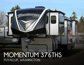 2022 Grand Design Momentum