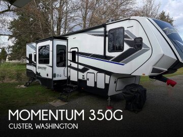 2022 Grand Design Momentum