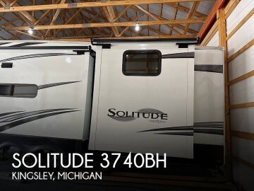 2022 Grand Design Solitude 3740BH